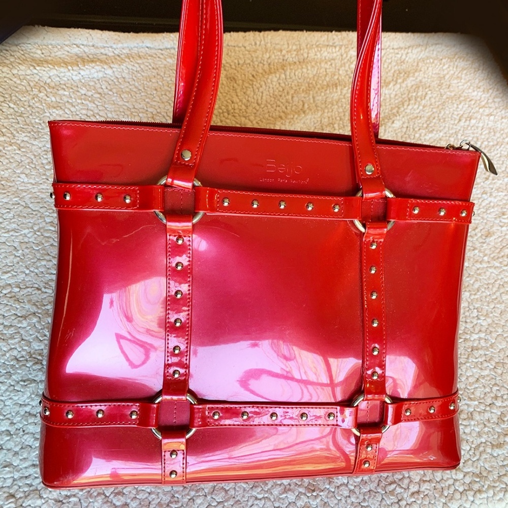 Beijo Handbag:  London, Paris, New York